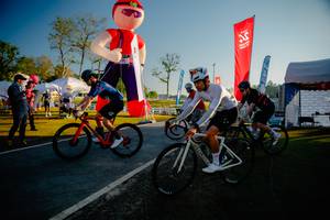 BIB: 
                            <button type="button" onclick="openModal(26179460)" class="btn btn-primary btn-sm float-right btn-popup" data-toggle="modal" data-target=".modal-high-quality">
                        <i class="fas fa-shopping-cart"></i> Add to Cart
                    </button>
                                            <button type="button" onclick="isThisMe(26179460, true)" class="btn btn-success btn-sm float-right btn-popup btn-isme hidden" data-toggle="tooltip" data-placement="bottom" title="นี่คือรูปของคุณใช่ไหม คลิกที่นี่เพื่อเอาเข้าอัลบั้ม">
                        <i class="fas fa-plus"></i> Add to album
                    </button>
                    <button type="button" onclick="isThisMe(26179460, false)" class="btn btn-warning btn-sm float-right btn-popup btn-isnotme hidden">
                        <i class="fas fa-ban"></i> Remove from album
                    </button>